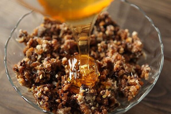 Walnuts with honey a folk remedy for a quick increase in potency at home