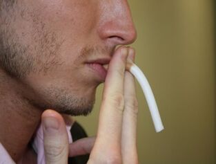 A man who smokes risks developing potency problems